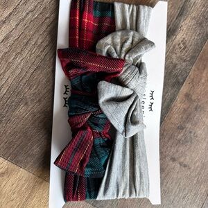 Little sleepies and Posh Peanut bows